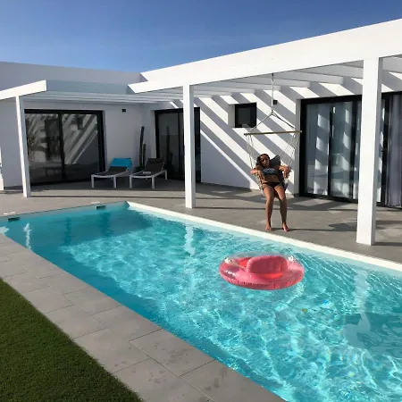 Casa *